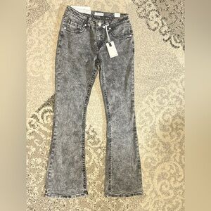 NWT Fire & Rain Juniors Low Rise Comfort Denim Bootcut Jeans Size 11 Inseam 31”